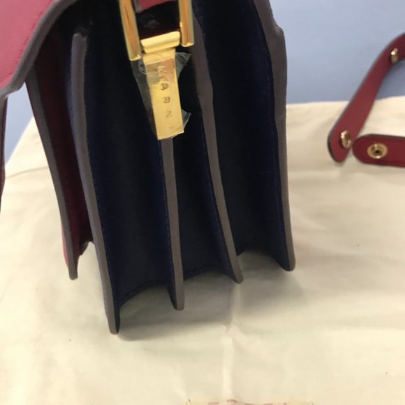 Marni Trunk Bag Medium In Leather - Picture 6 of 6